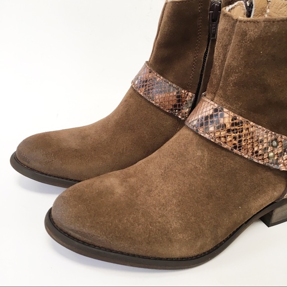 ARTISAN BY ZIGI “Layza” Booties in Brown Suede Size 7.5 NEW - Picture 3 of 8